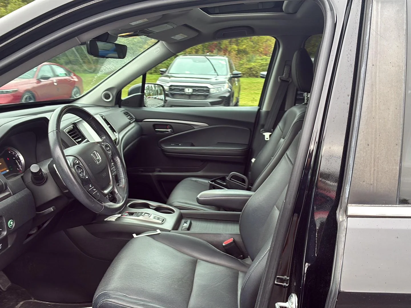 Used 2022 Crystal Black Pearl Honda RTL image 15