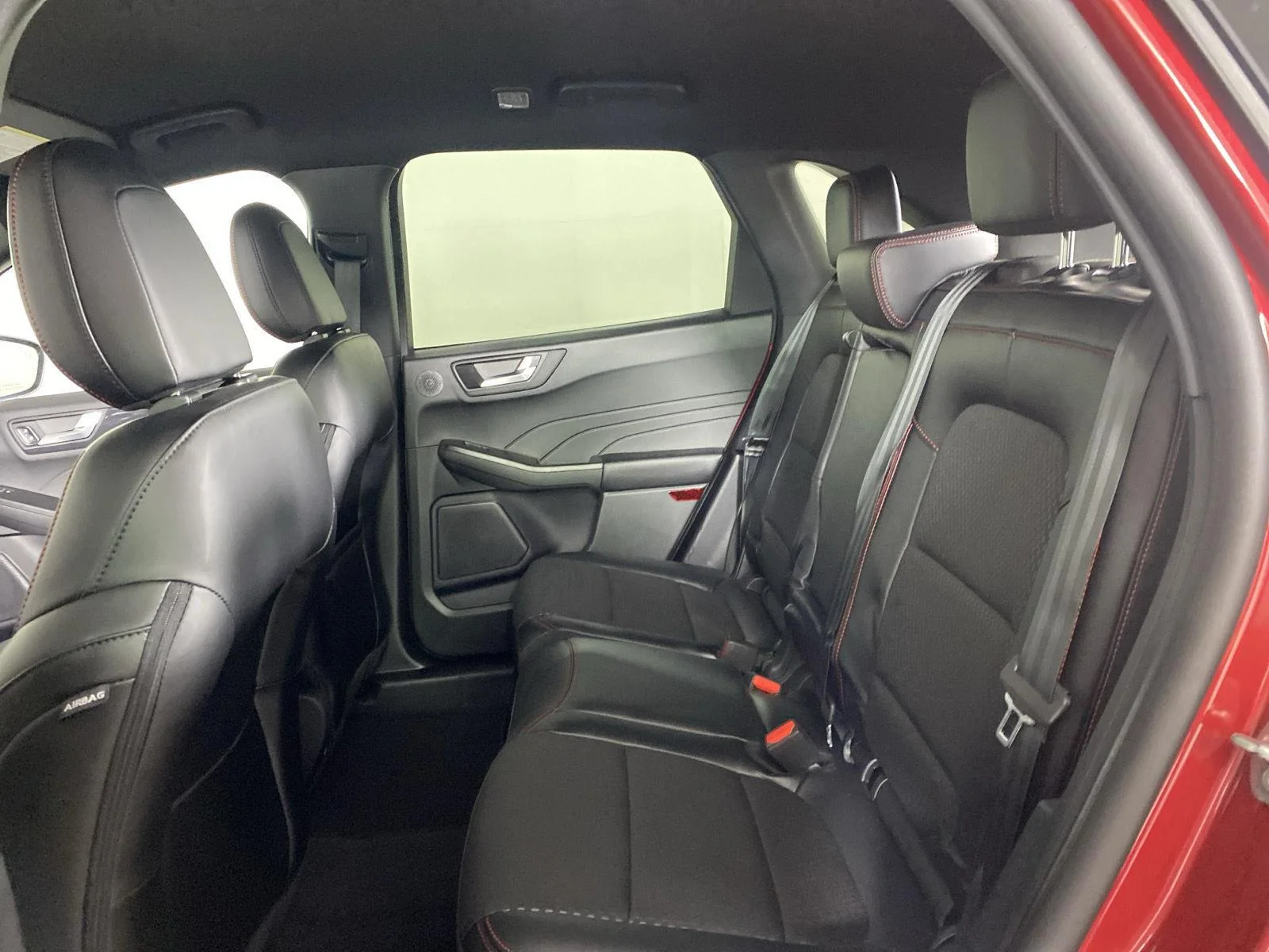Used 2025 Rapid Red Metallic Tinted Clearcoat Ford ST-Line Select image 24
