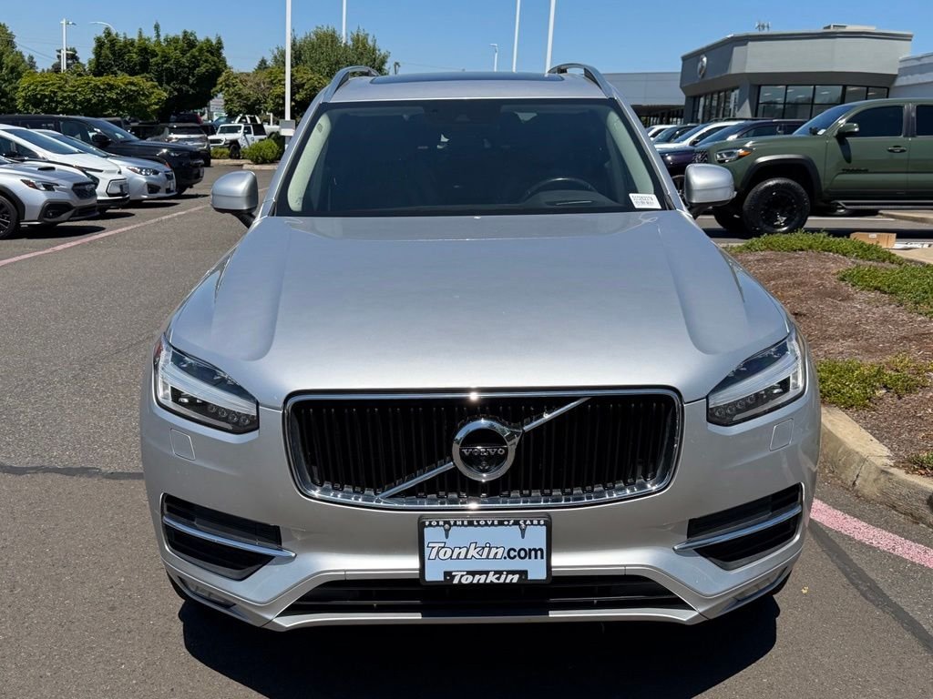 Used 2017 Bright Silver Metallic Volvo T6 Momentum image 3