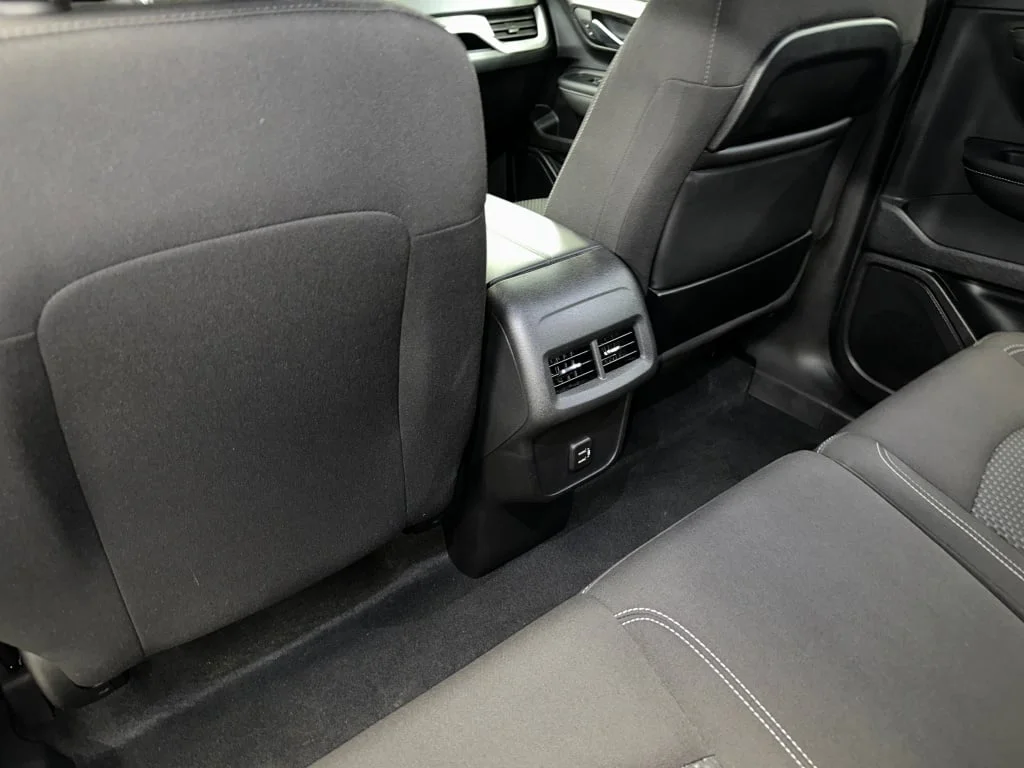 Used 2023 Sterling Metallic GMC SLE image 21