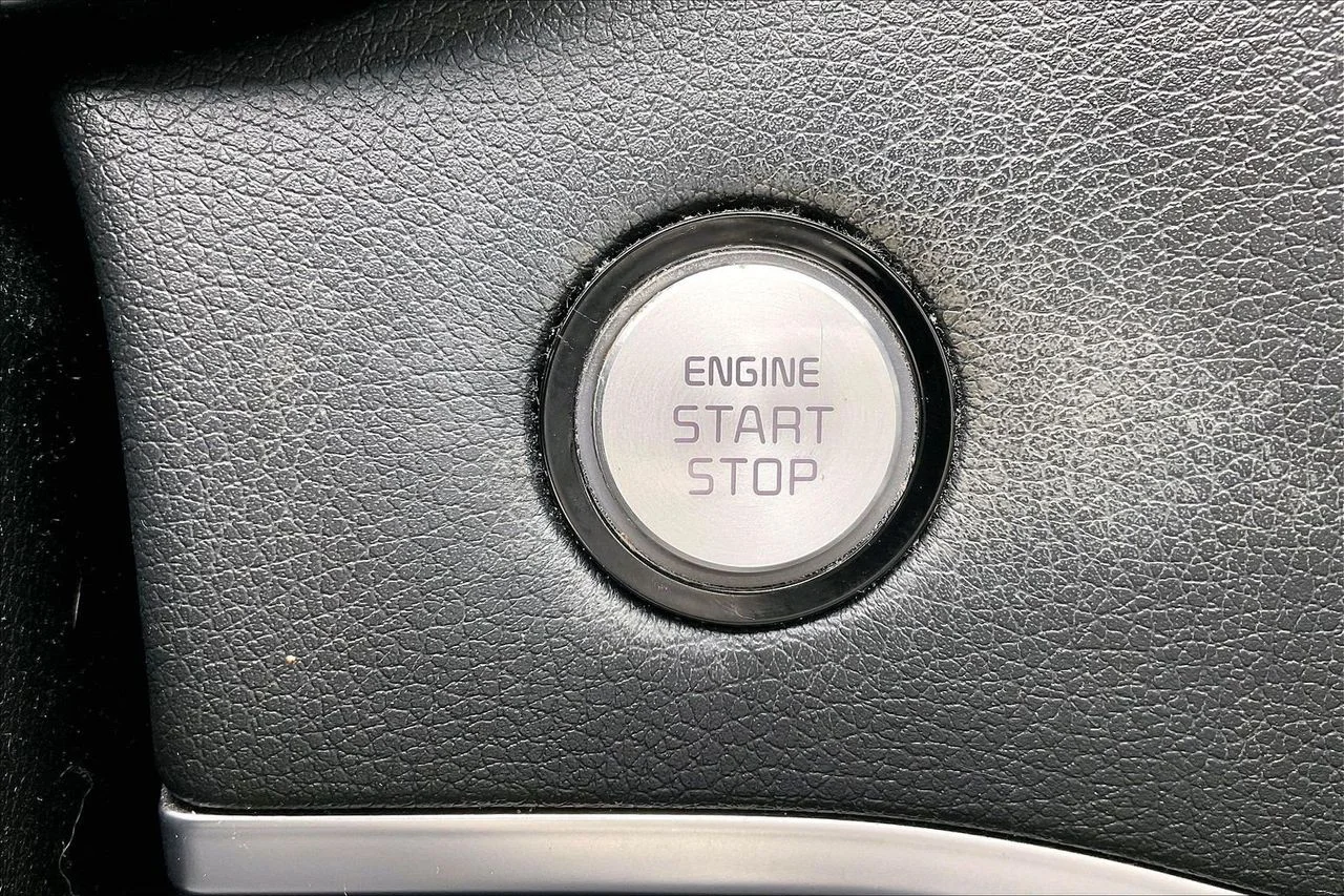 Used 2020  Kia GT-Line image 29