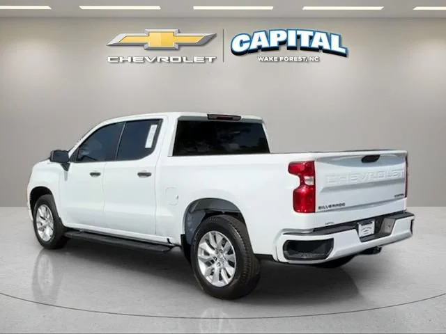 Used 2025 Summit White Chevrolet Custom image 4