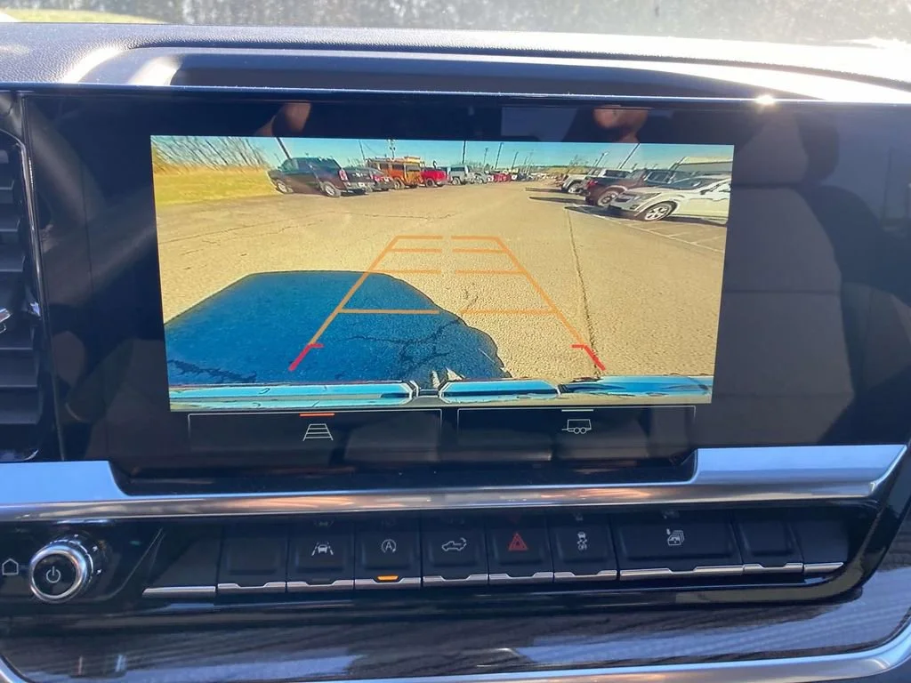 New 2026 Sterling Metallic GMC Elevation image 19