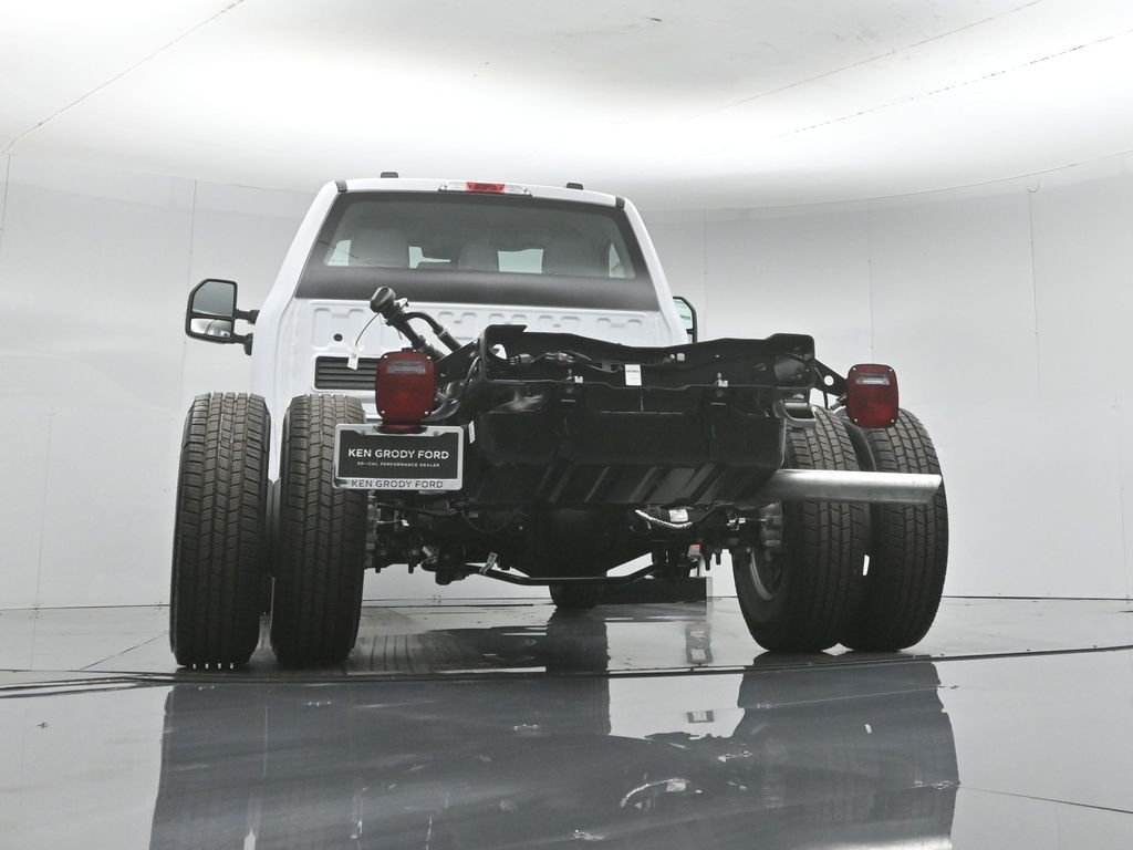 New 2026 Oxford White Ford XL image 43