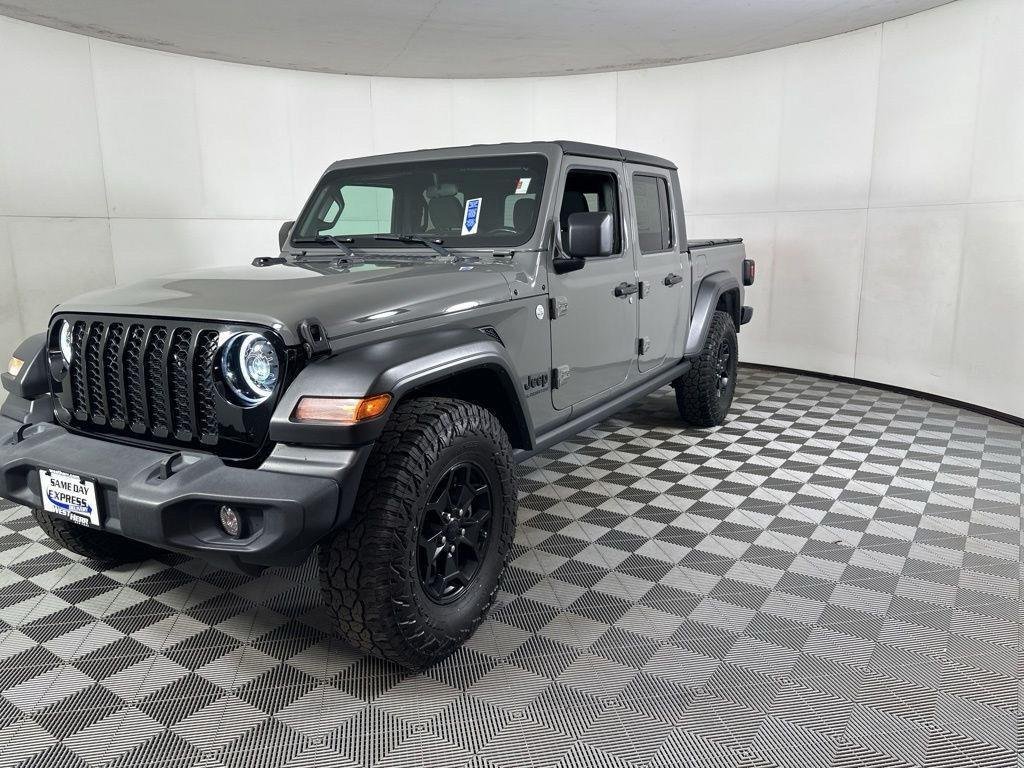 Used 2020 Sting-Gray Clearcoat Jeep Sport S image 21