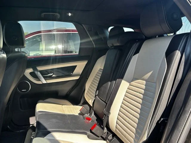 Used 2021 Black Land Rover S R-Dynamic image 6