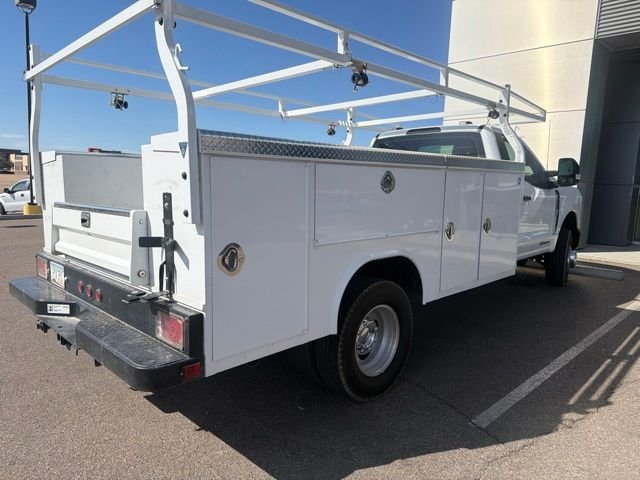 Used 2024 Oxford White Ford XL image 3