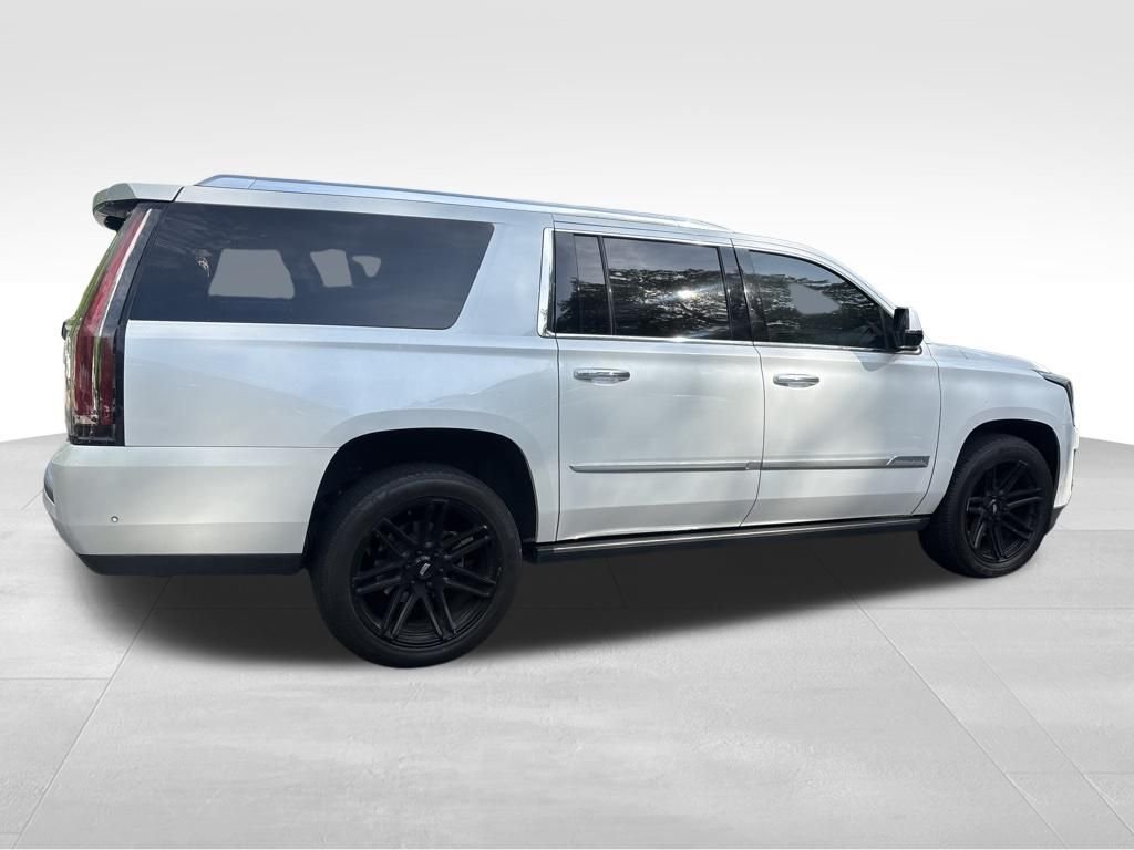 Used 2020 White Cadillac Premium image 11
