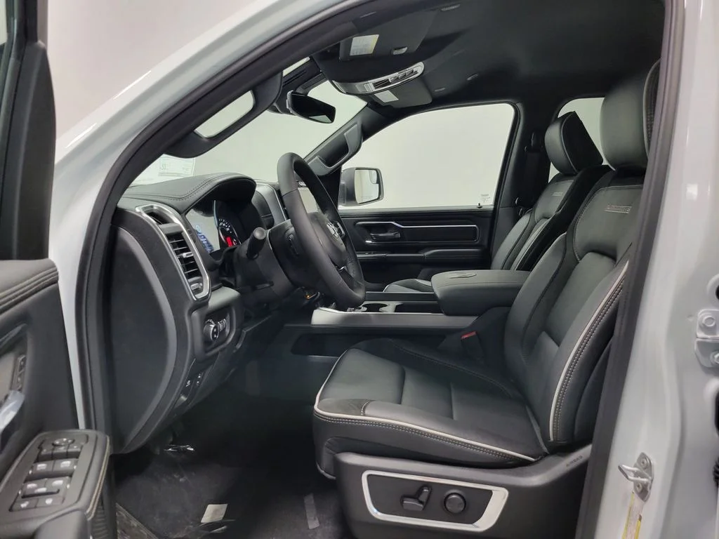 New 2026 Bright White Clear-Coat Exterior Paint RAM Laramie image 10