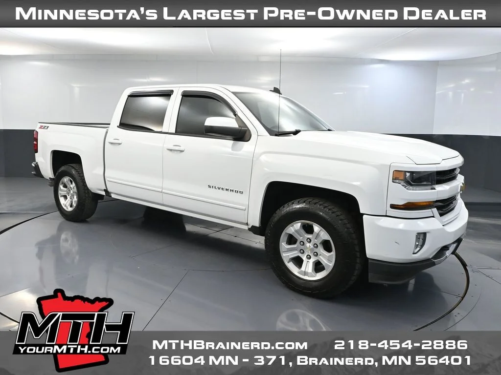 Used 2017 White Chevrolet LT image 1