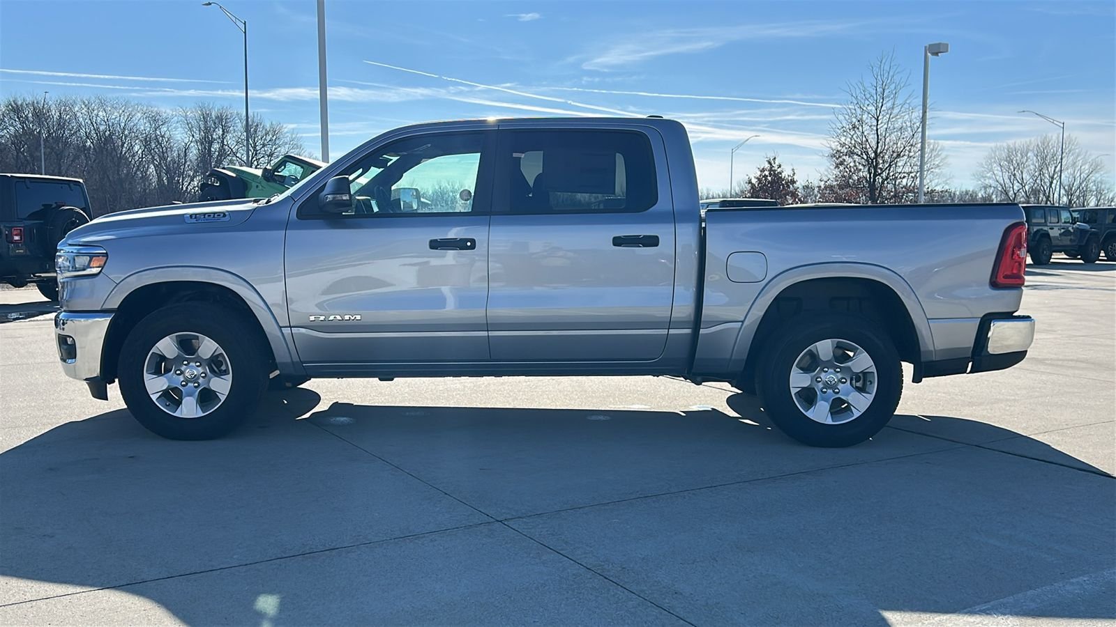 New 2025 Billet Silver Metallic Clear-Coat Exterior Paint RAM Big Horn/Lone Star image 6