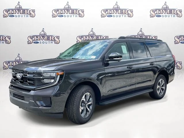 New 2027 Dark Matter Gray Metallic Ford Active image 4