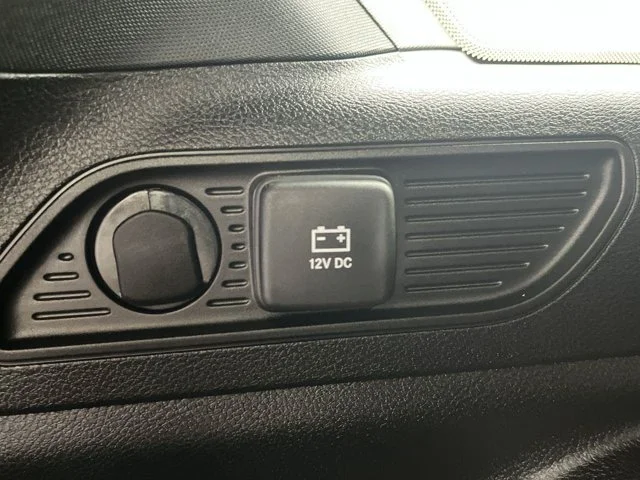 Used 2026 Diamond Black Crystal Pearlcoat Jeep Limited Reserve image 33