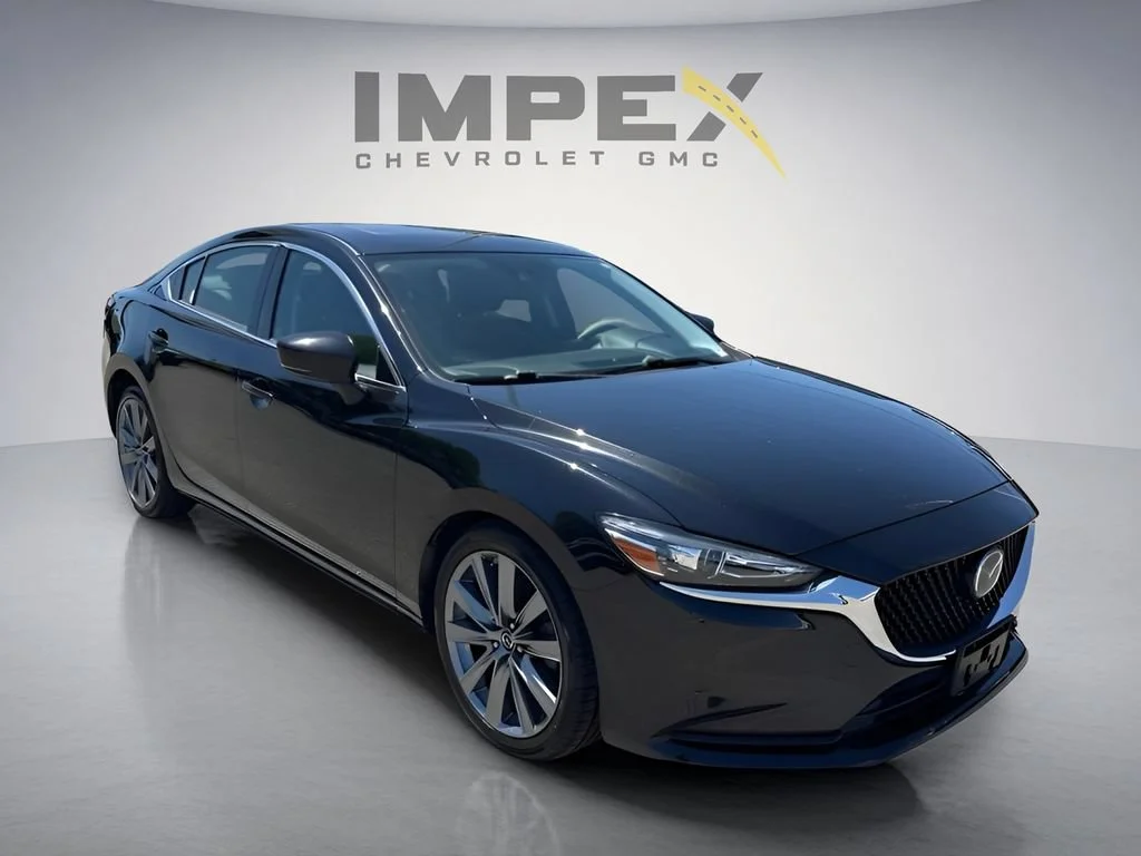 Used 2018  Mazda Grand Touring image 7