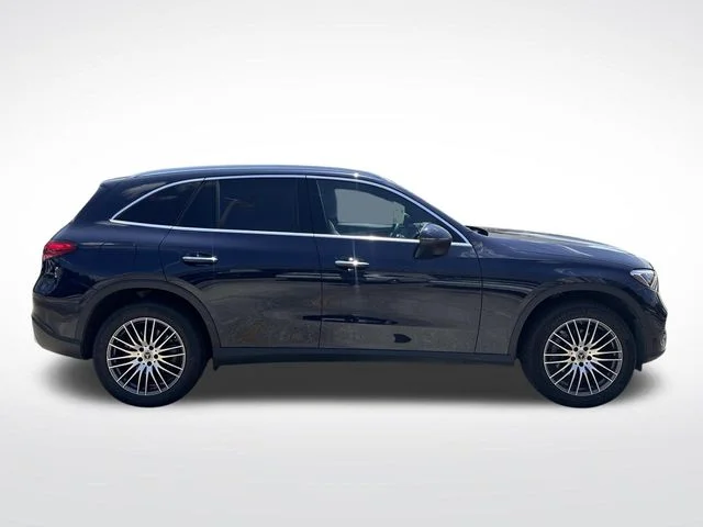 Certified Used 2024 Blue Mercedes-Benz GLC 300 image 11