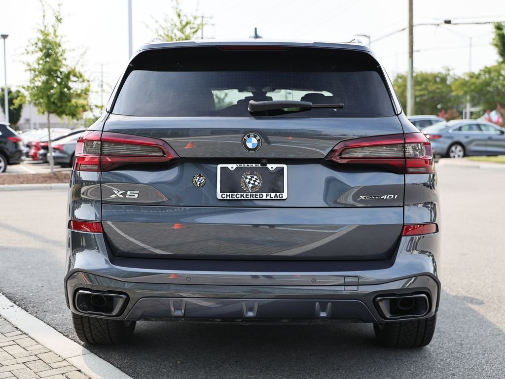 Used 2022 Arctic Gray Metallic BMW xDrive40i image 10