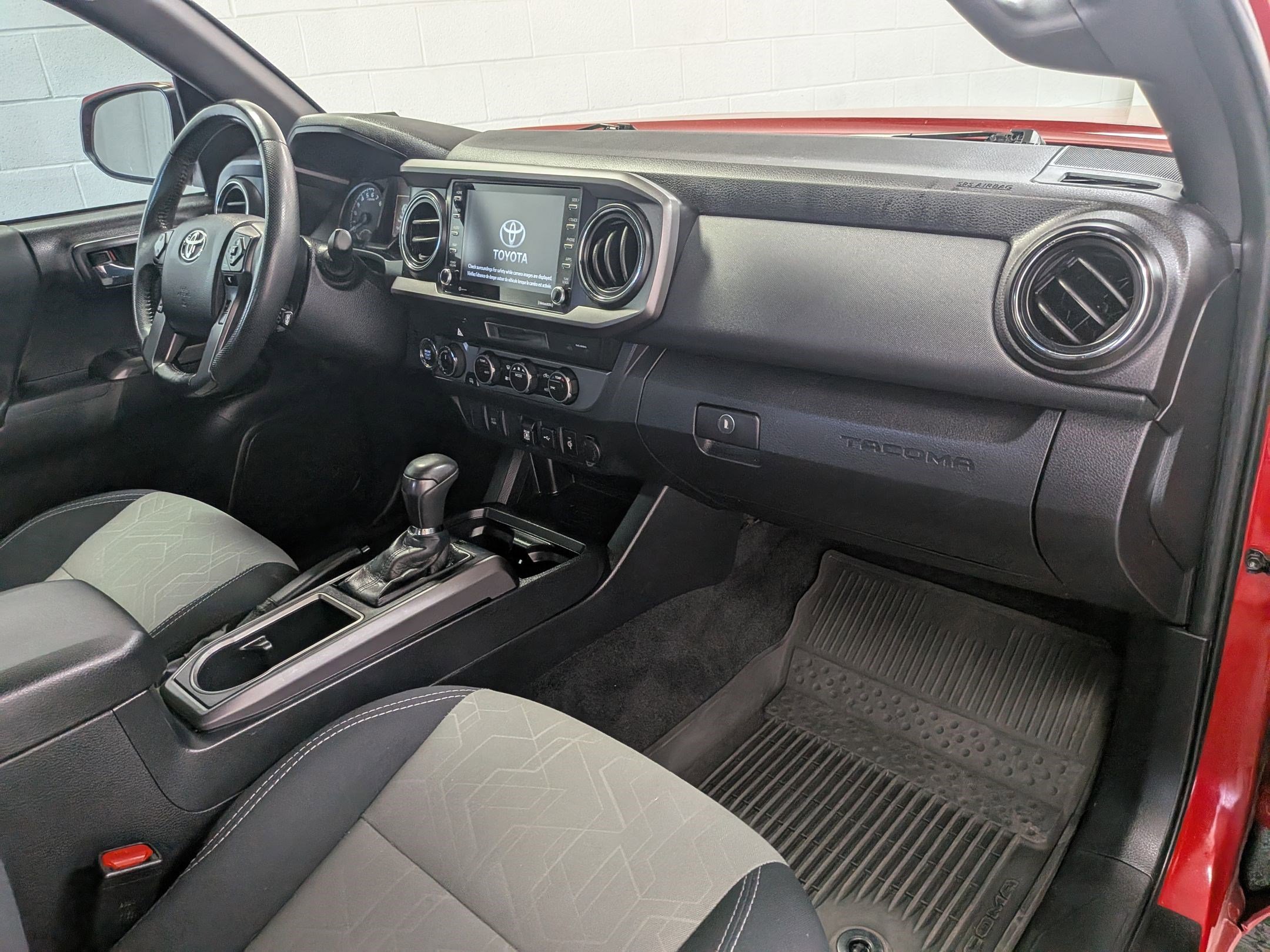 Used 2022 Barcelona Red Metallic Toyota SR image 32