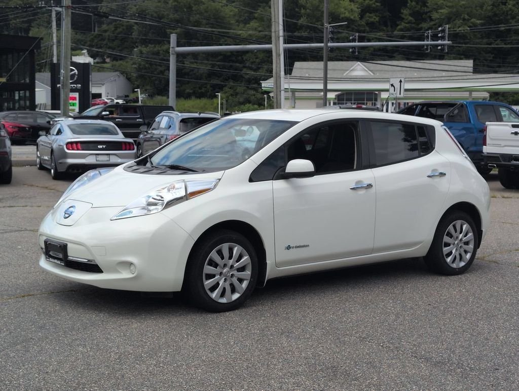 Used 2017 Nissan LEAF S with VIN 1N4BZ0CP8HC300733 for sale in Thomaston, CT