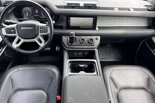 Used 2023 White Land Rover S image 12