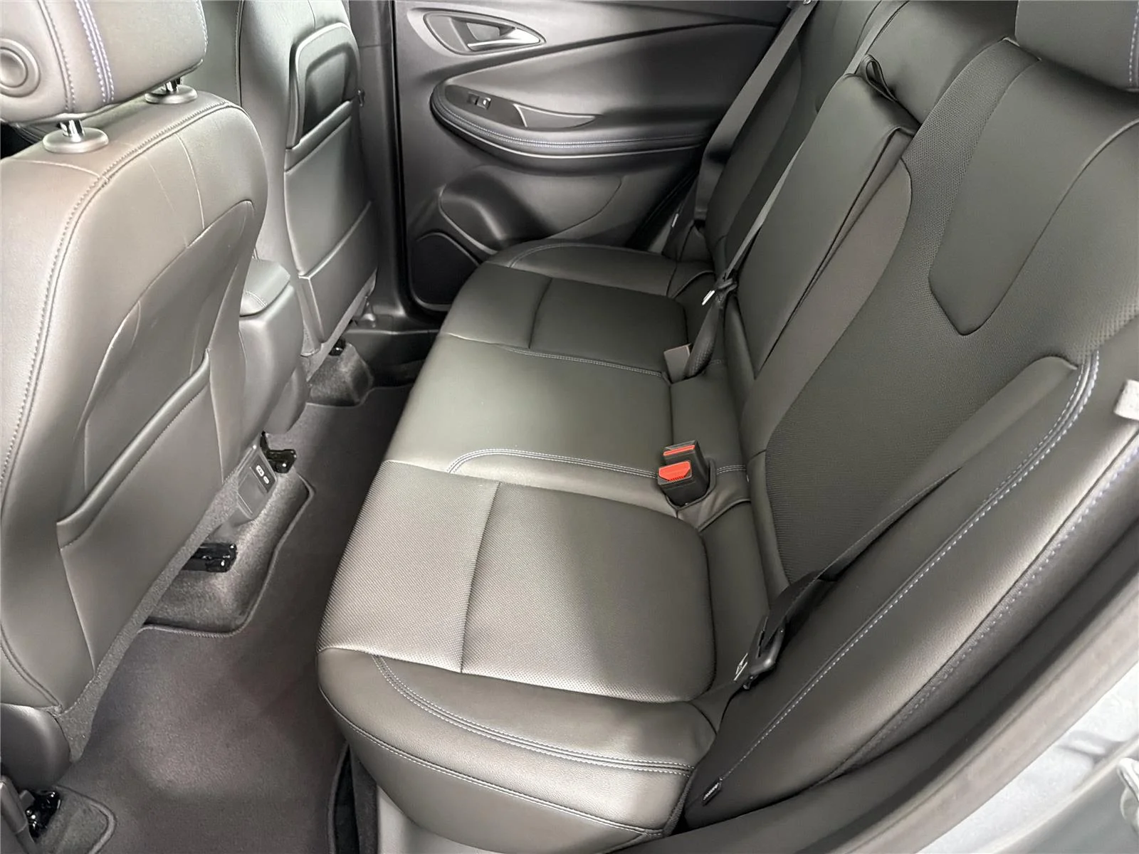 New 2026 Moonstone Gray Metallic Buick Sport Touring image 18