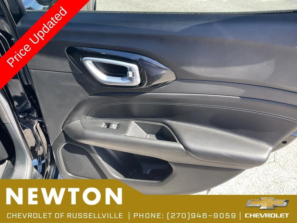 Used 2022 Diamond Black Jeep Latitude image 25