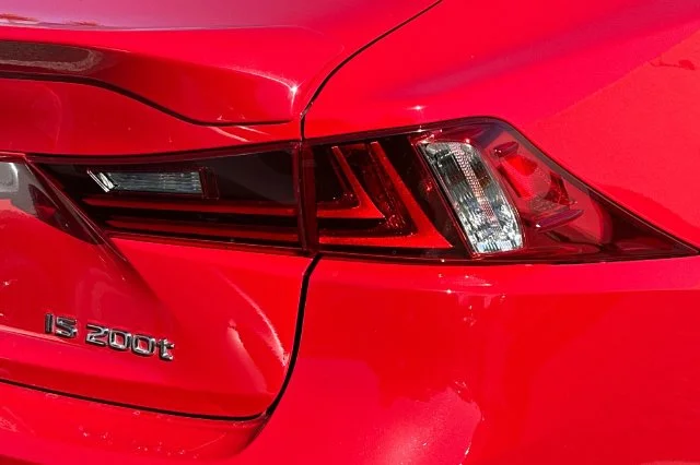 Used 2016 Red Lexus 200t image 7