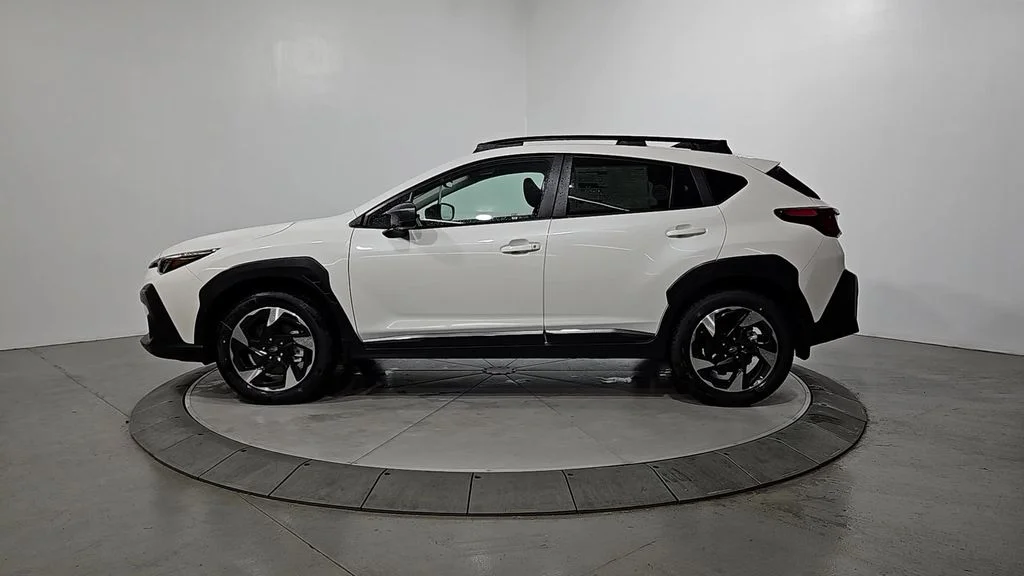 New 2026 CRYSTAL WHITE PEARL Subaru Limited image 2