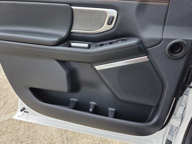 New 2026 Star White Metallic Tri-Coat Ford Tremor® image 23