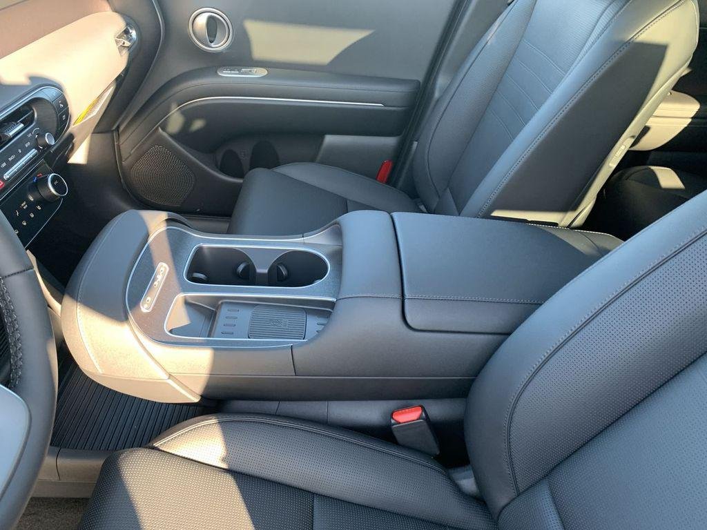 New 2026 White Hyundai Limited AWD image 22
