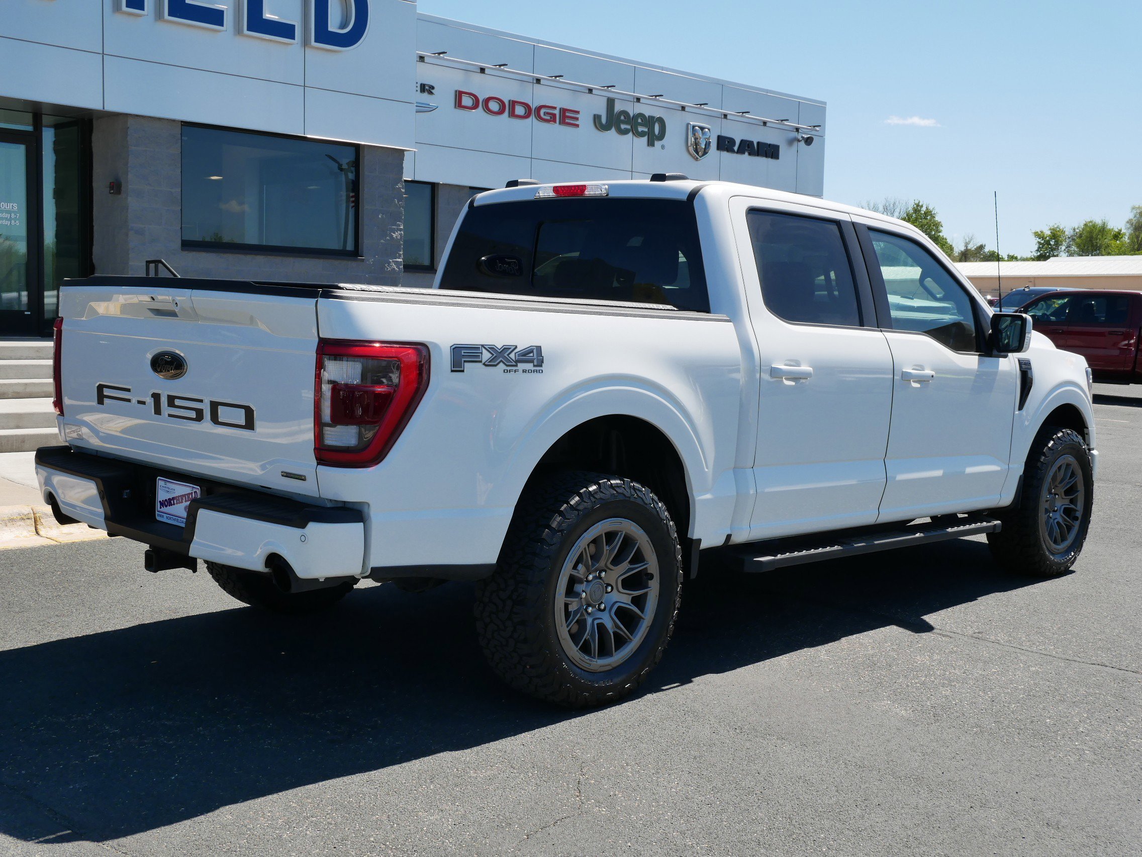 Used 2022 White Ford LARIAT image 8