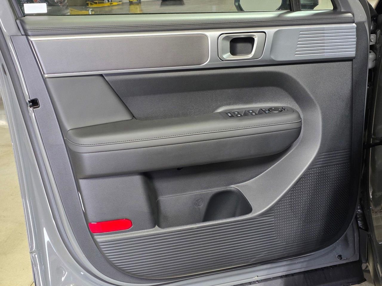 New 2026 Hampton Gray Hyundai SEL FWD image 21