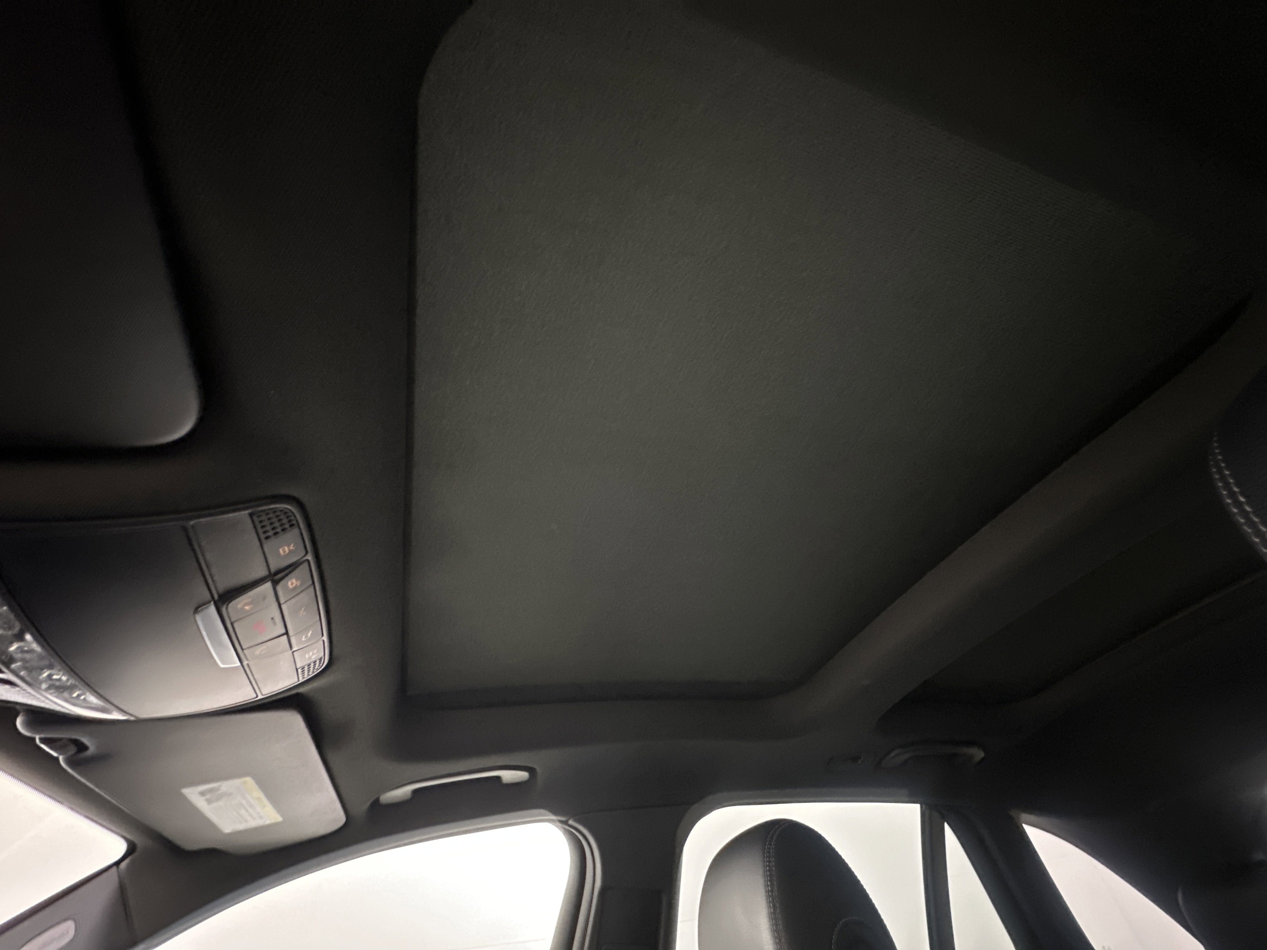 Used 2018 White Mercedes-Benz GLC 300 image 20