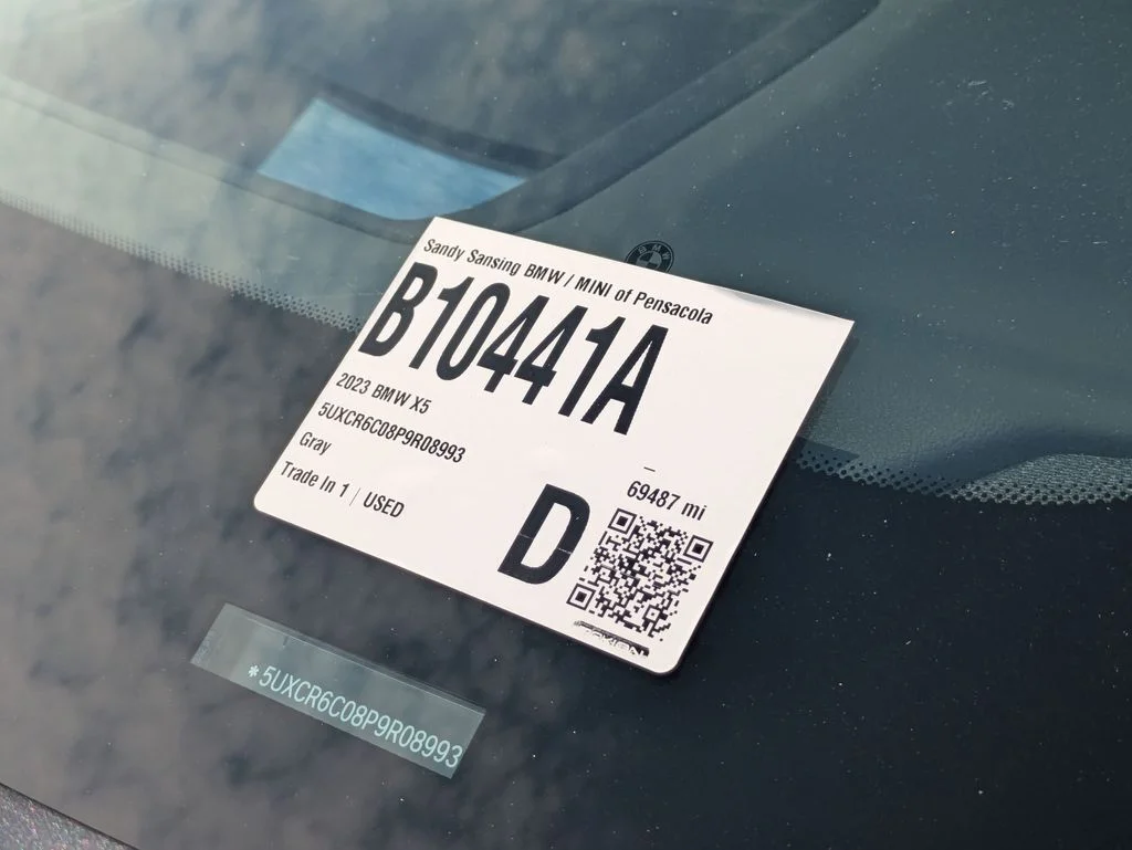 Used 2023 Gray BMW xDrive40i image 7