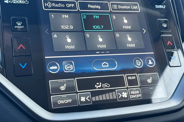New 2026 CRYSTAL BLACK SILICA Subaru Premium 7-Passenger image 18