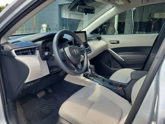 Used 2024 Silver Toyota L image 12