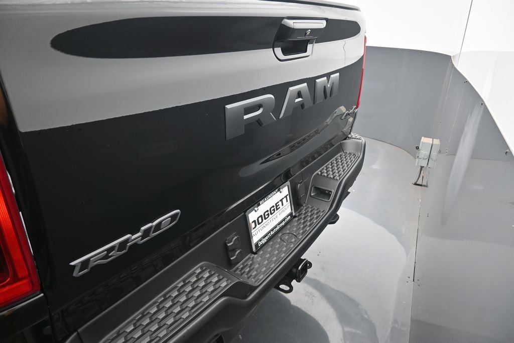 New 2026 Diamond Black Crystal Pearl-Coat Exterior Paint RAM RHO image 29