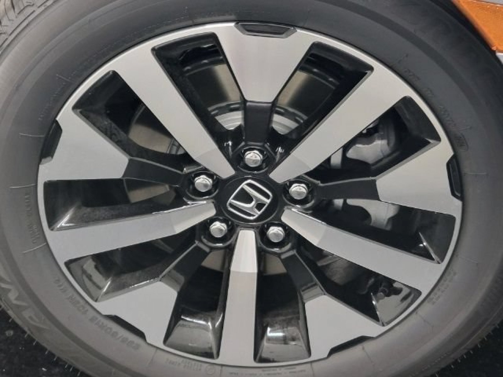 New 2026 Solar Silver Metallic Honda EX-L image 31