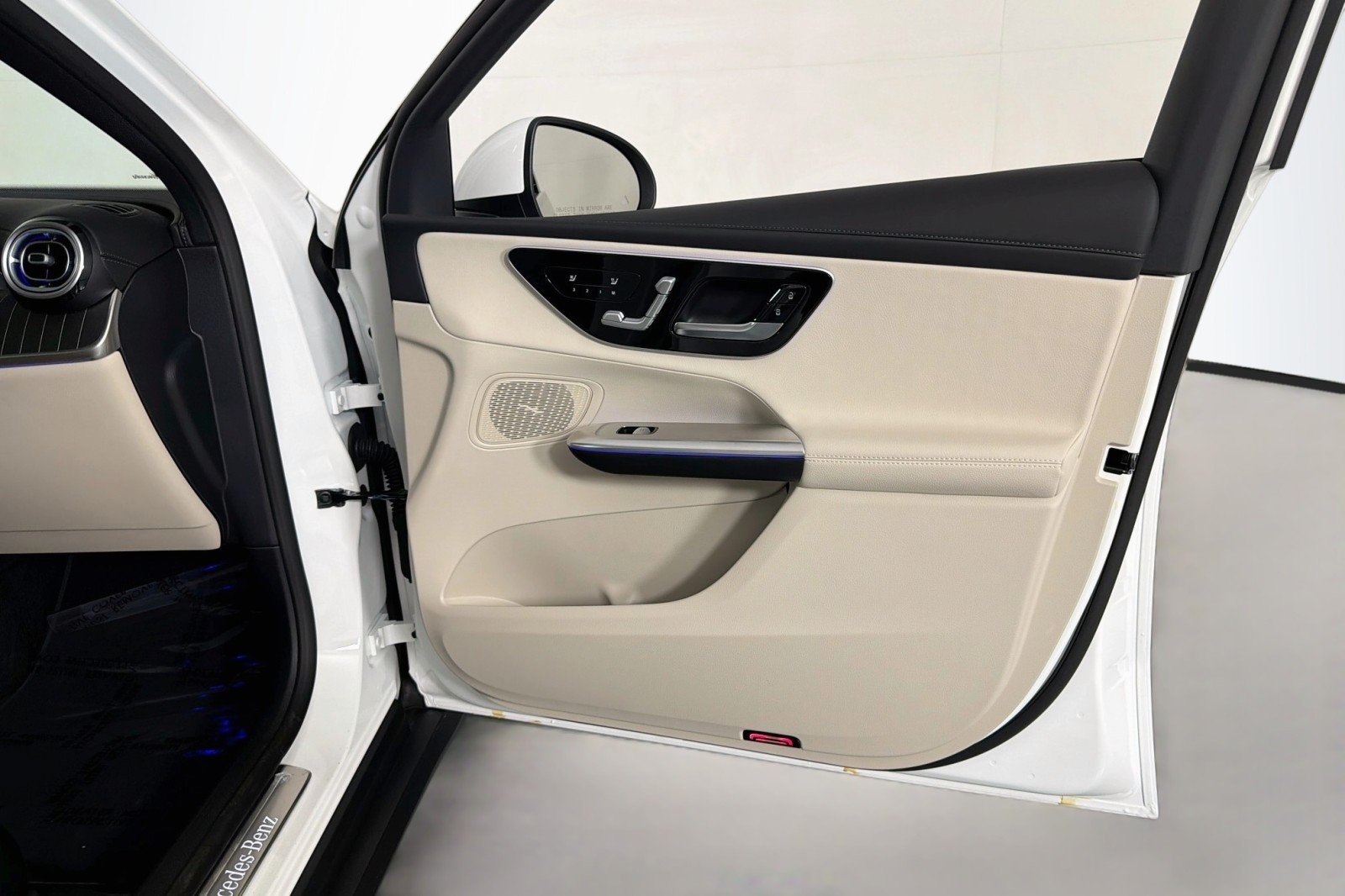 New 2026 Polar White Mercedes-Benz GLC 300 4MATIC® Coupe image 23