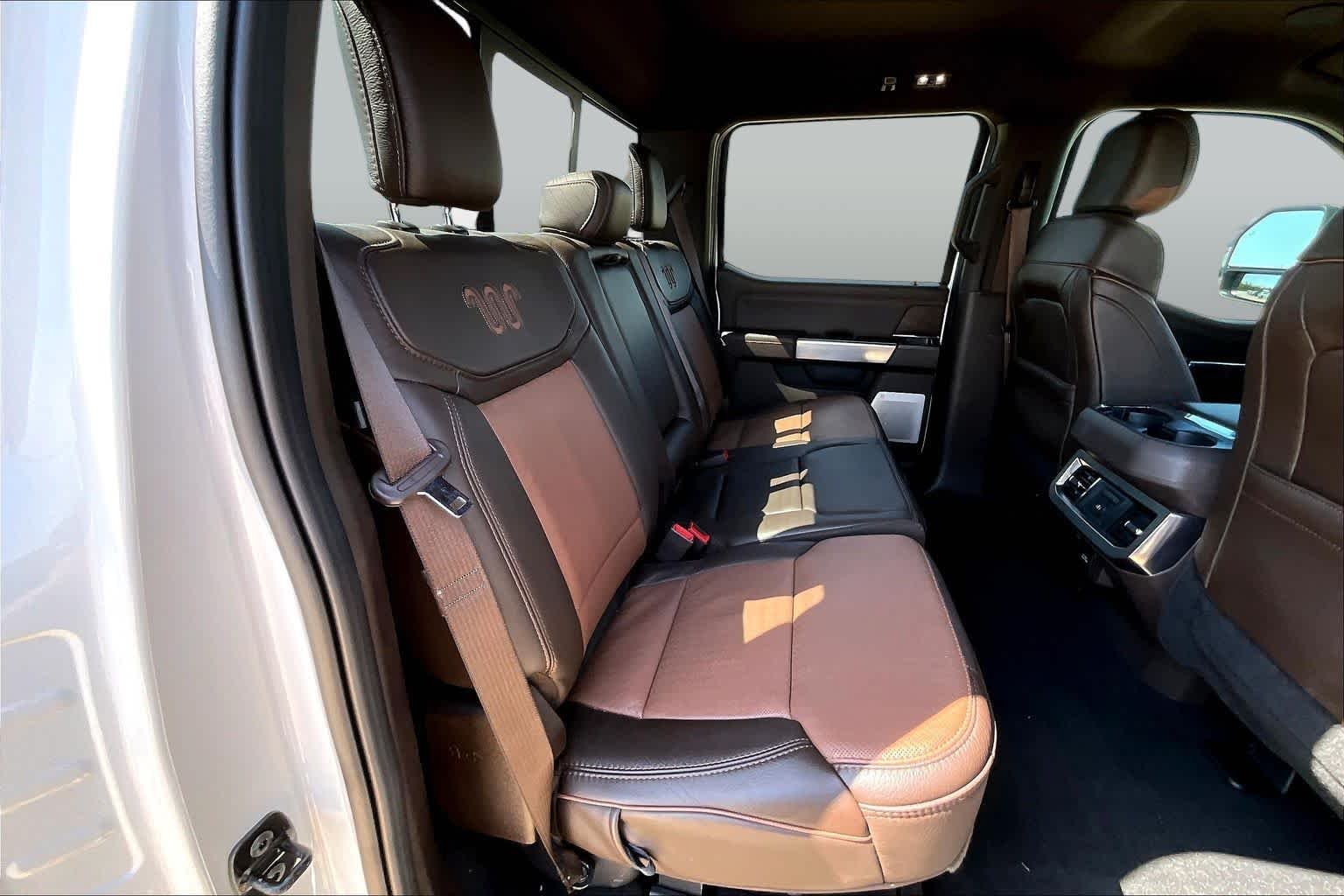 Used 2025 Star White Metallic Tri-Coat/Darkened Bronze Ford King Ranch image 20