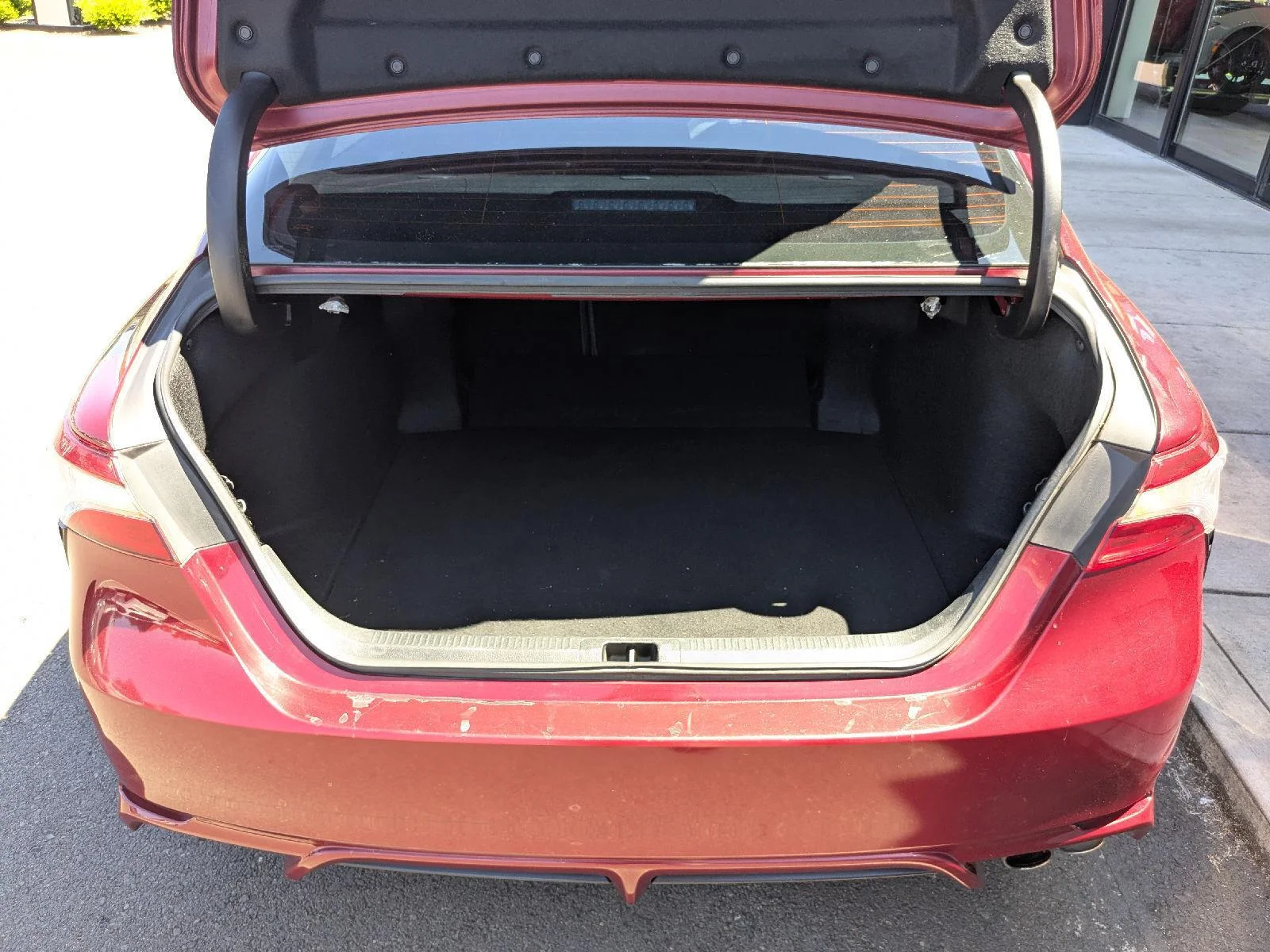 2018 Toyota Camry SE - Photo 10