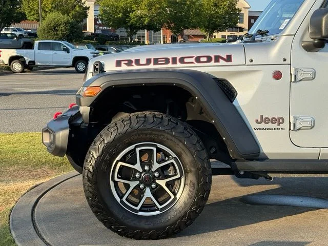 Used 2024 Silver Jeep Rubicon image 13