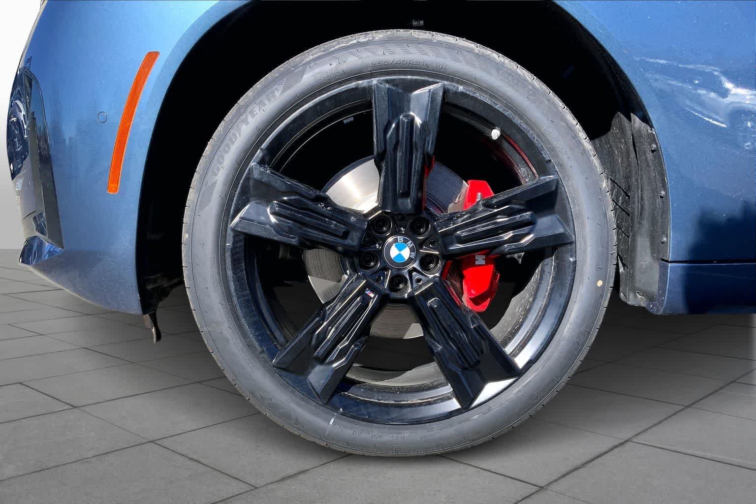 New 2026 Arctic Race Blue metallic BMW 30 xDrive image 11