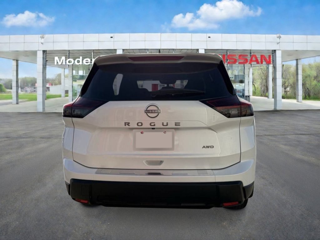 New 2026 Everest White Pearl Tricoat Nissan SV image 4