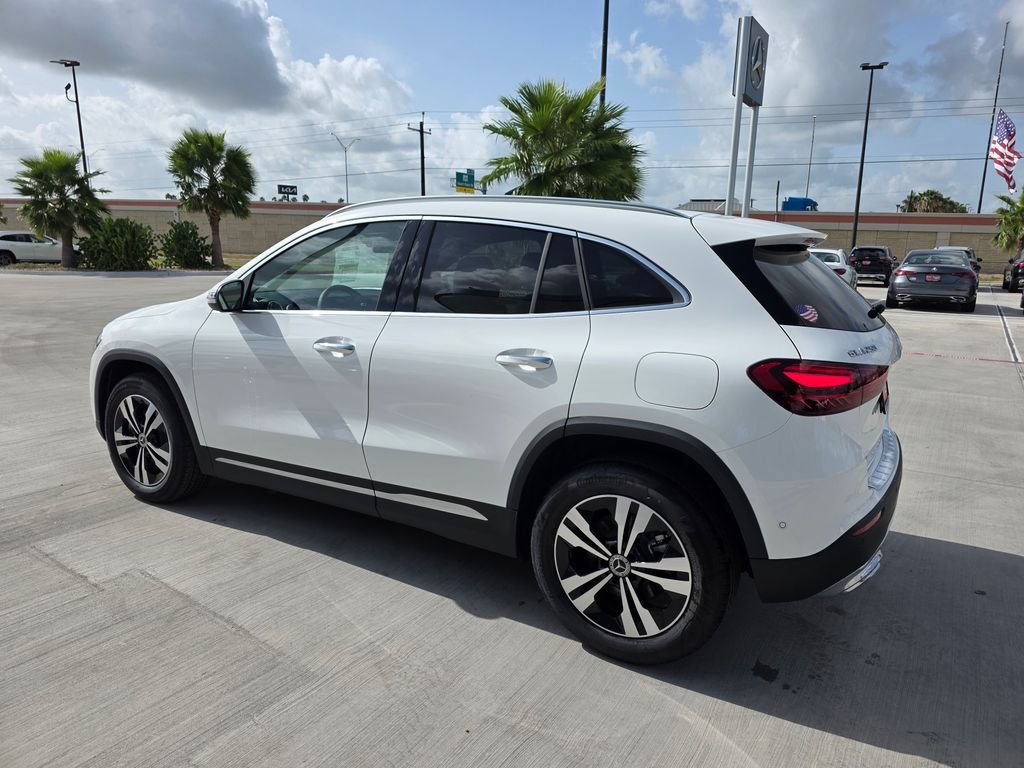 New 2026 Polar White Mercedes-Benz GLA 250 image 35
