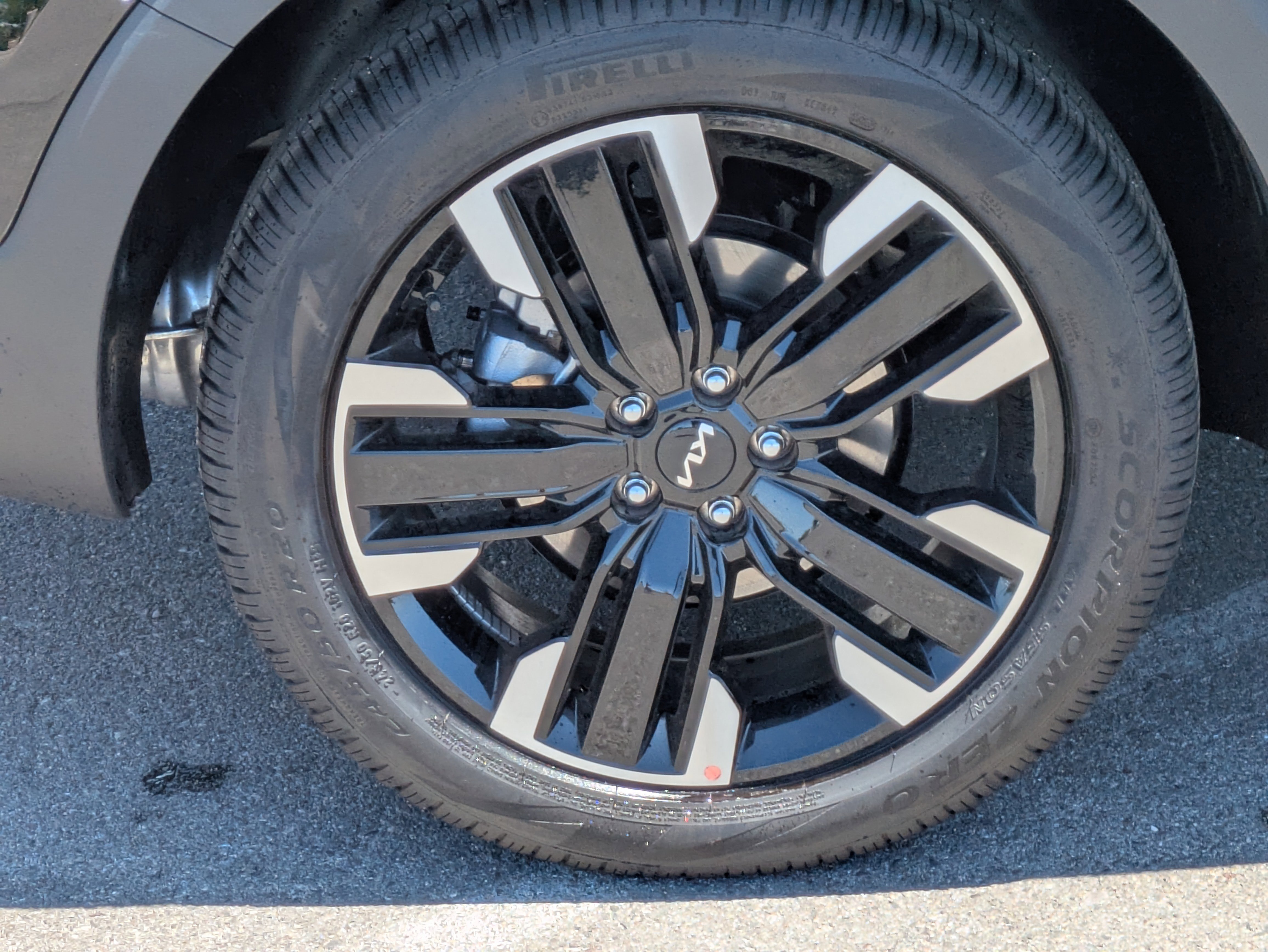 2025 Kia Telluride SX - Photo 9