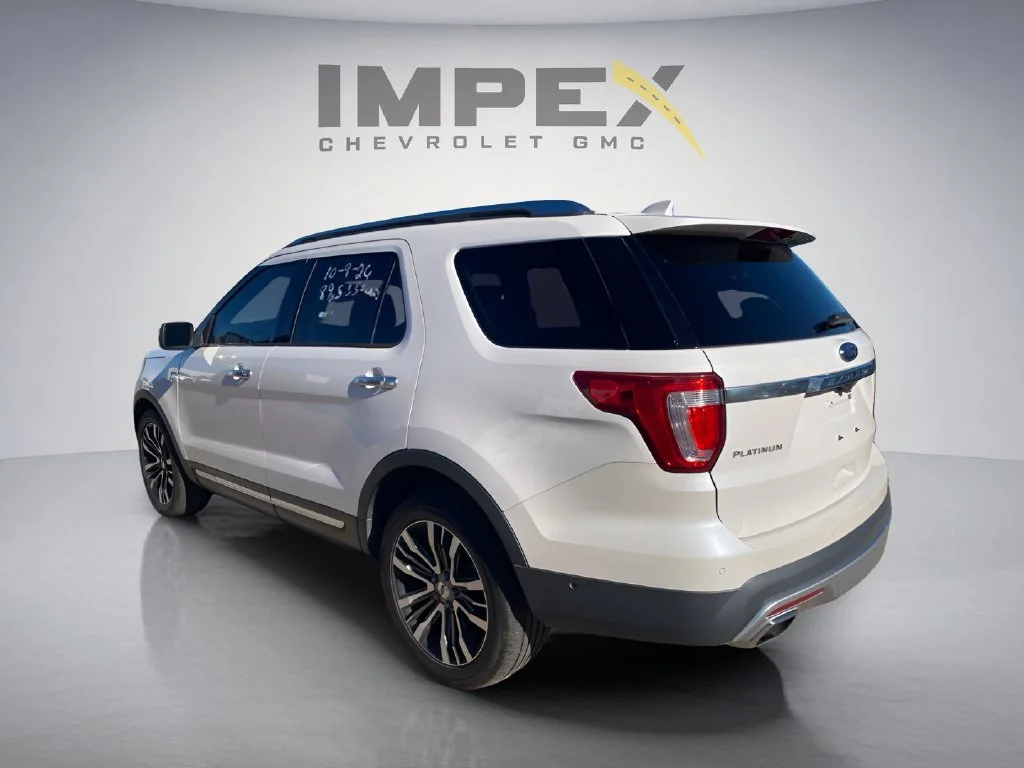 Used 2017 White Ford Platinum image 3