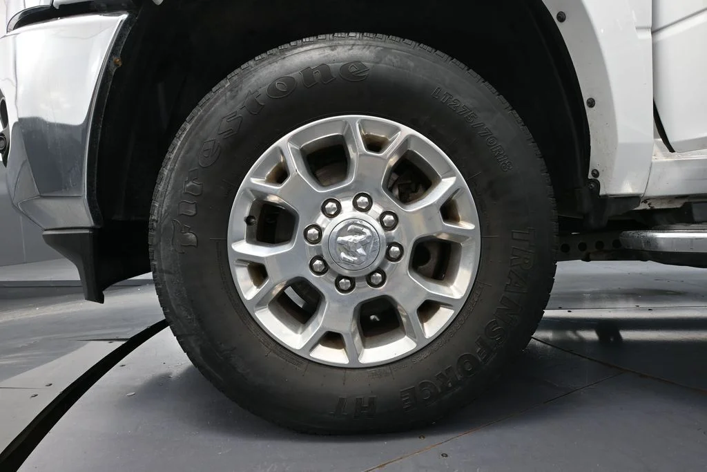 Used 2022 White Ram Laramie image 18