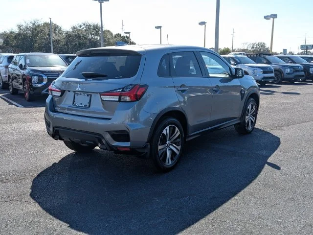New 2027 Gray Mitsubishi ES image 6