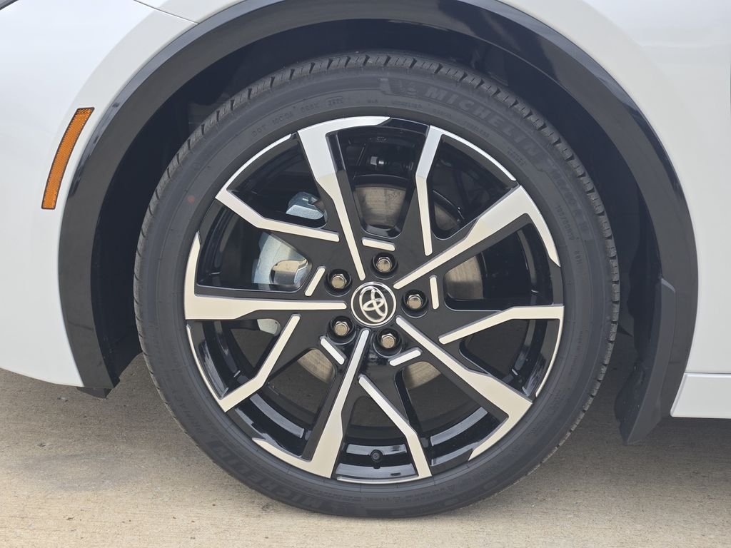 2026 Toyota Prius Plug-in Hybrid XSE - Photo 10