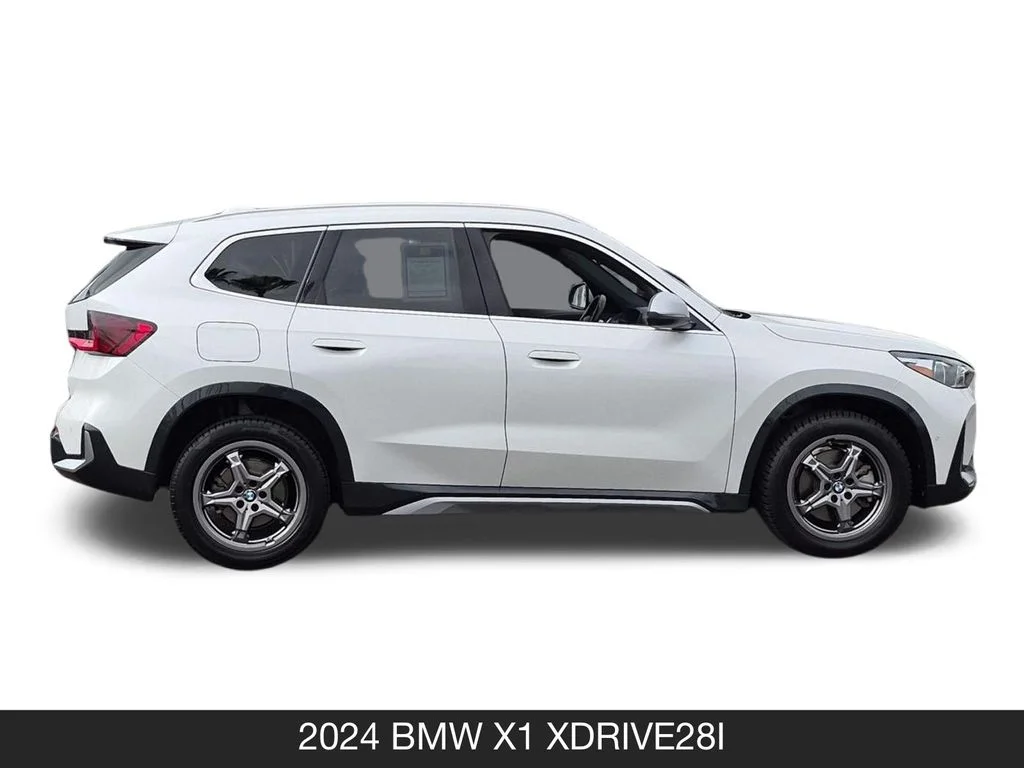 Used 2024 White BMW xDrive28i image 6